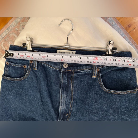 Abercrombie Curve Love Tall Ankle Jeans Medium Wash - Picture 6 of 8